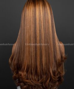 Alternative view of 20'' piano colored bone straight C tip Wig